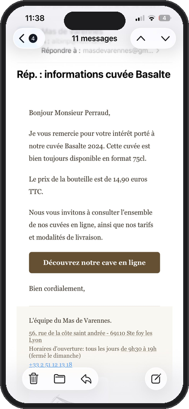 Client qui écrit un email